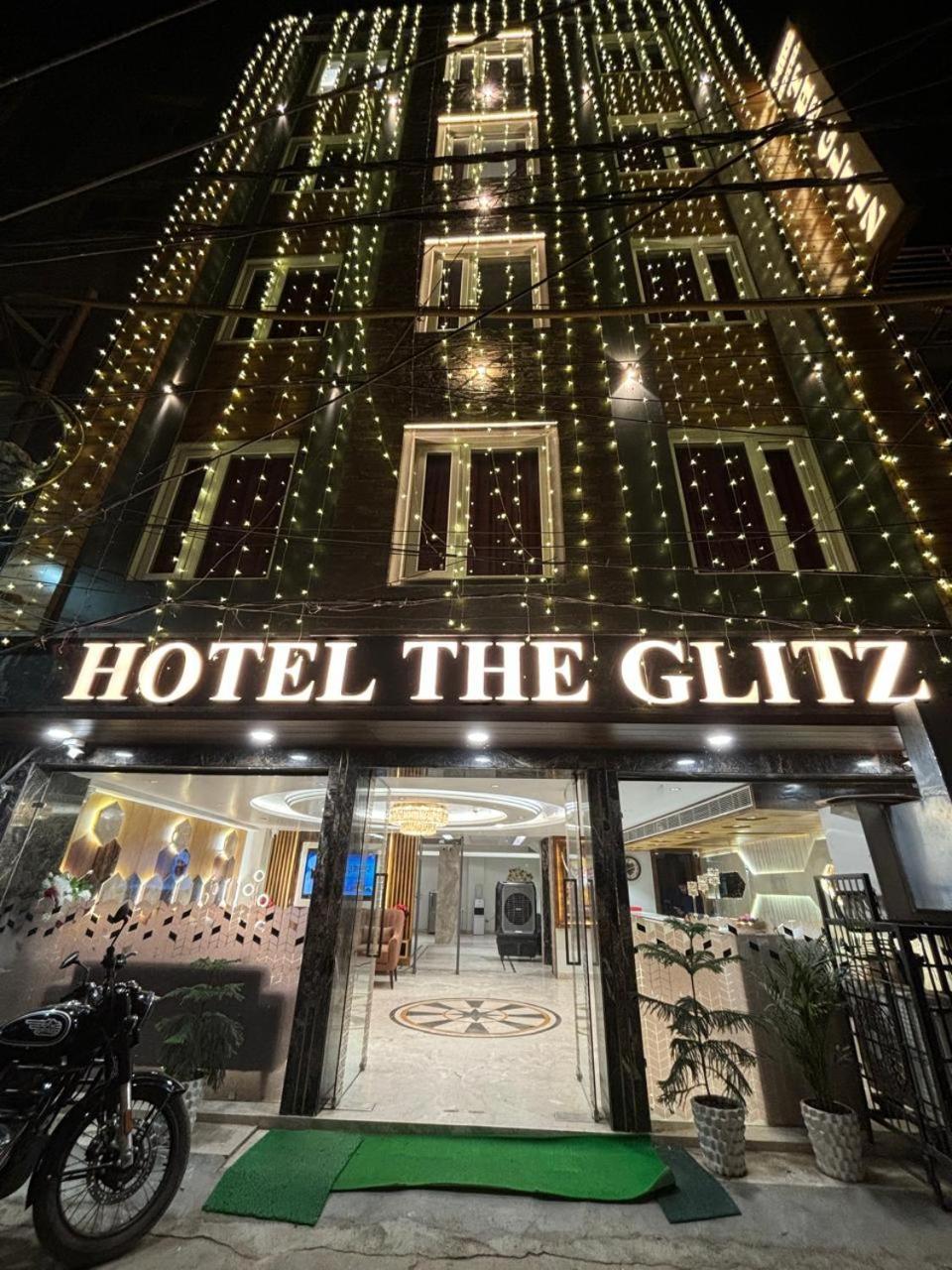 Hotel Glitz - Walk In From New Delhi Railway Station Bagian luar foto