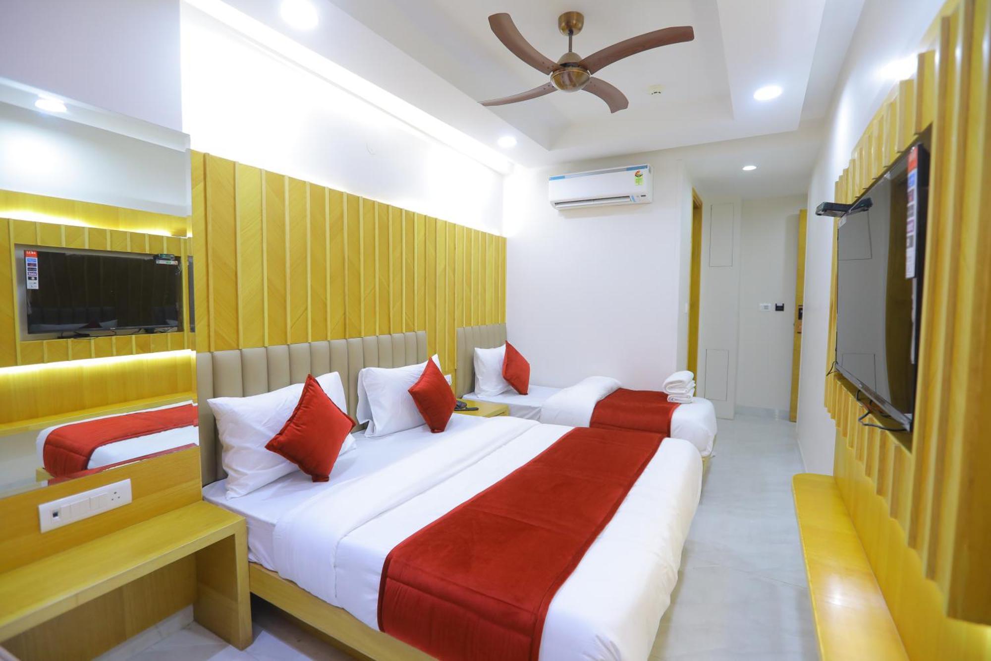 Hotel Glitz - Walk In From New Delhi Railway Station Bagian luar foto