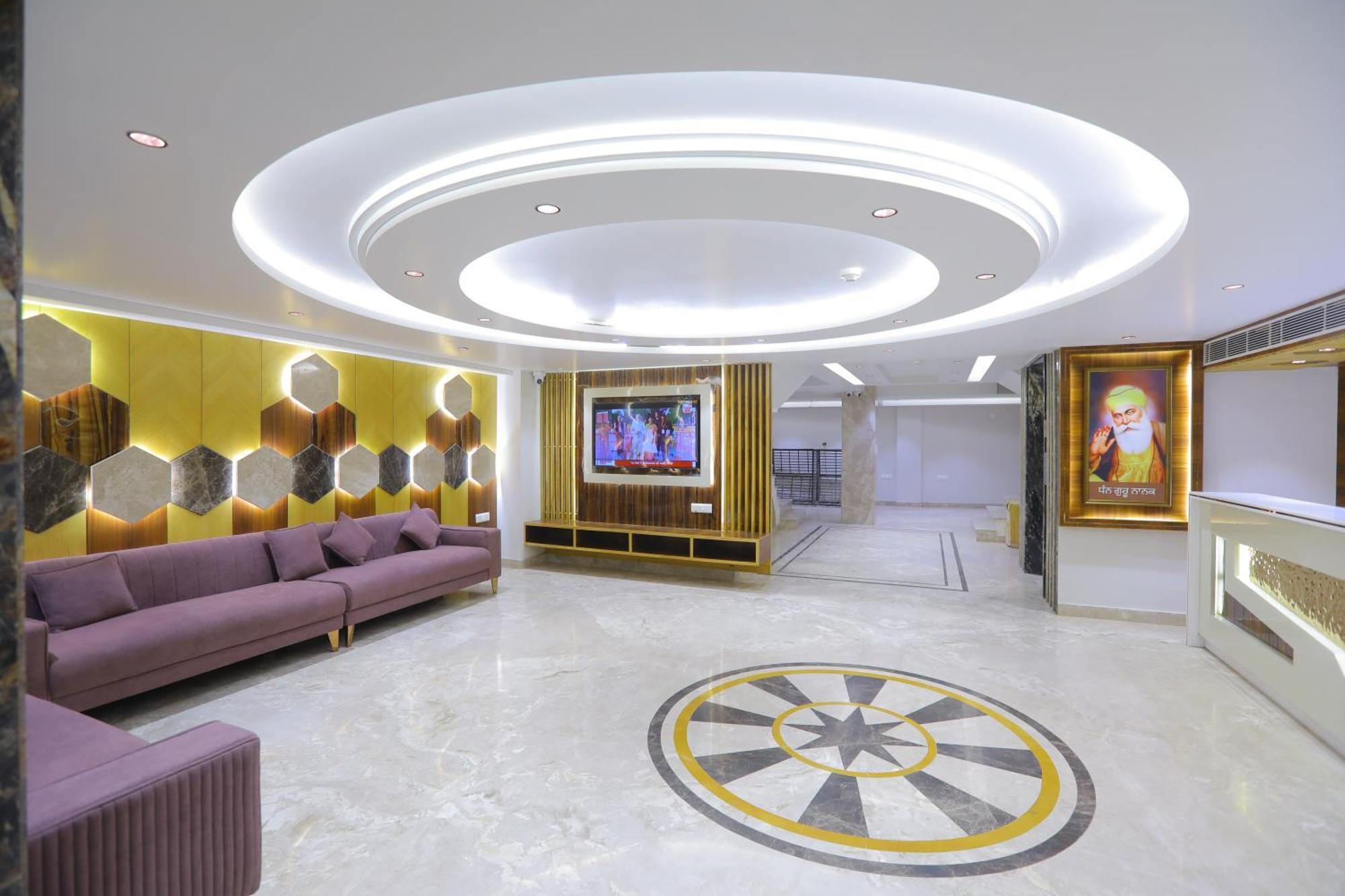 Hotel Glitz - Walk In From New Delhi Railway Station Bagian luar foto